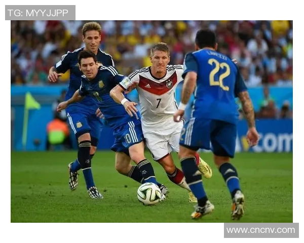 足球明星之间的对决与合作谁与谁在绿茵场上争锋相对 足球明星之间的对决与合作谁与谁在绿茵场上争锋相对